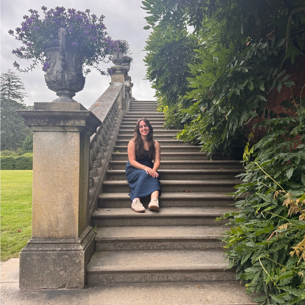 Meet your Posher, Isabella
